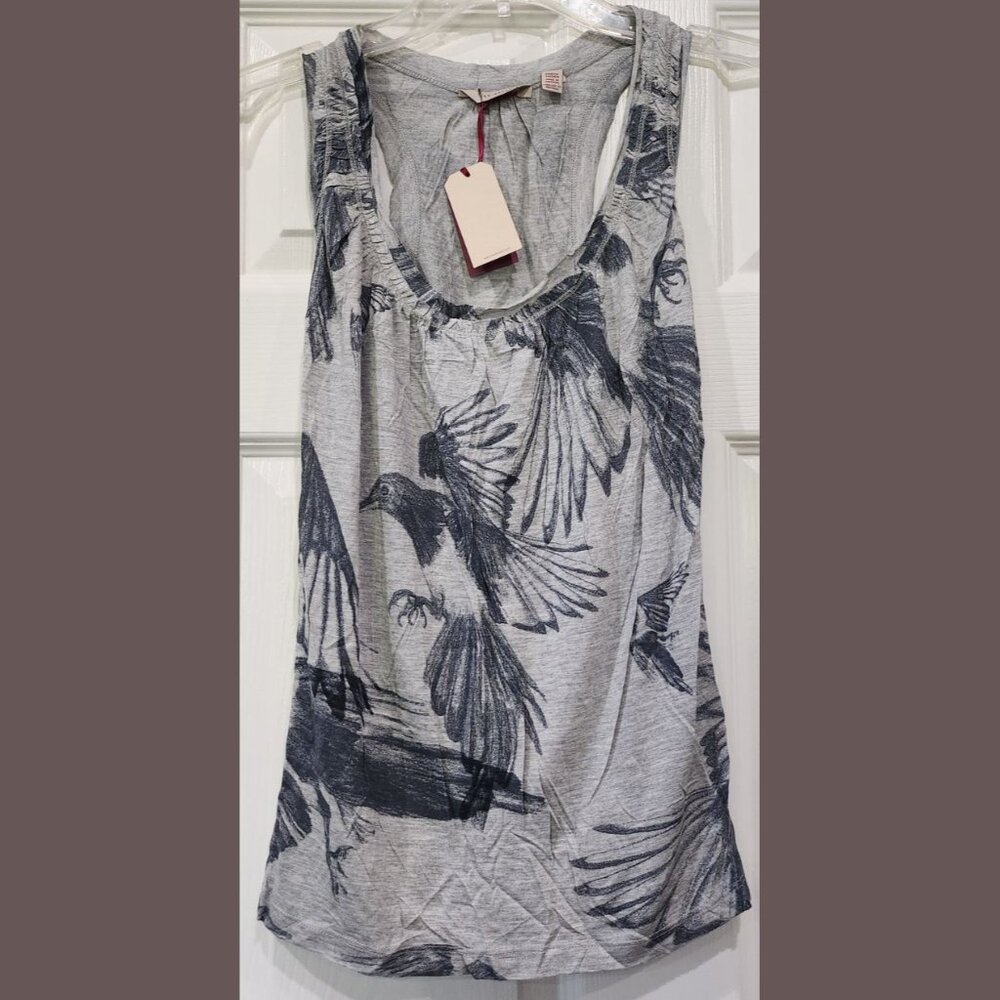 $65 NWT TED BAKER BIRD PRINT VEST WITH ROUCH NECK